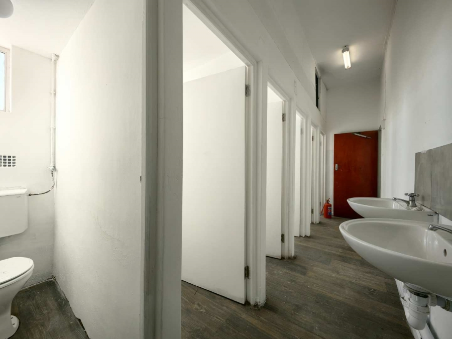 To Let commercial Property for Rent in Maitland Western Cape